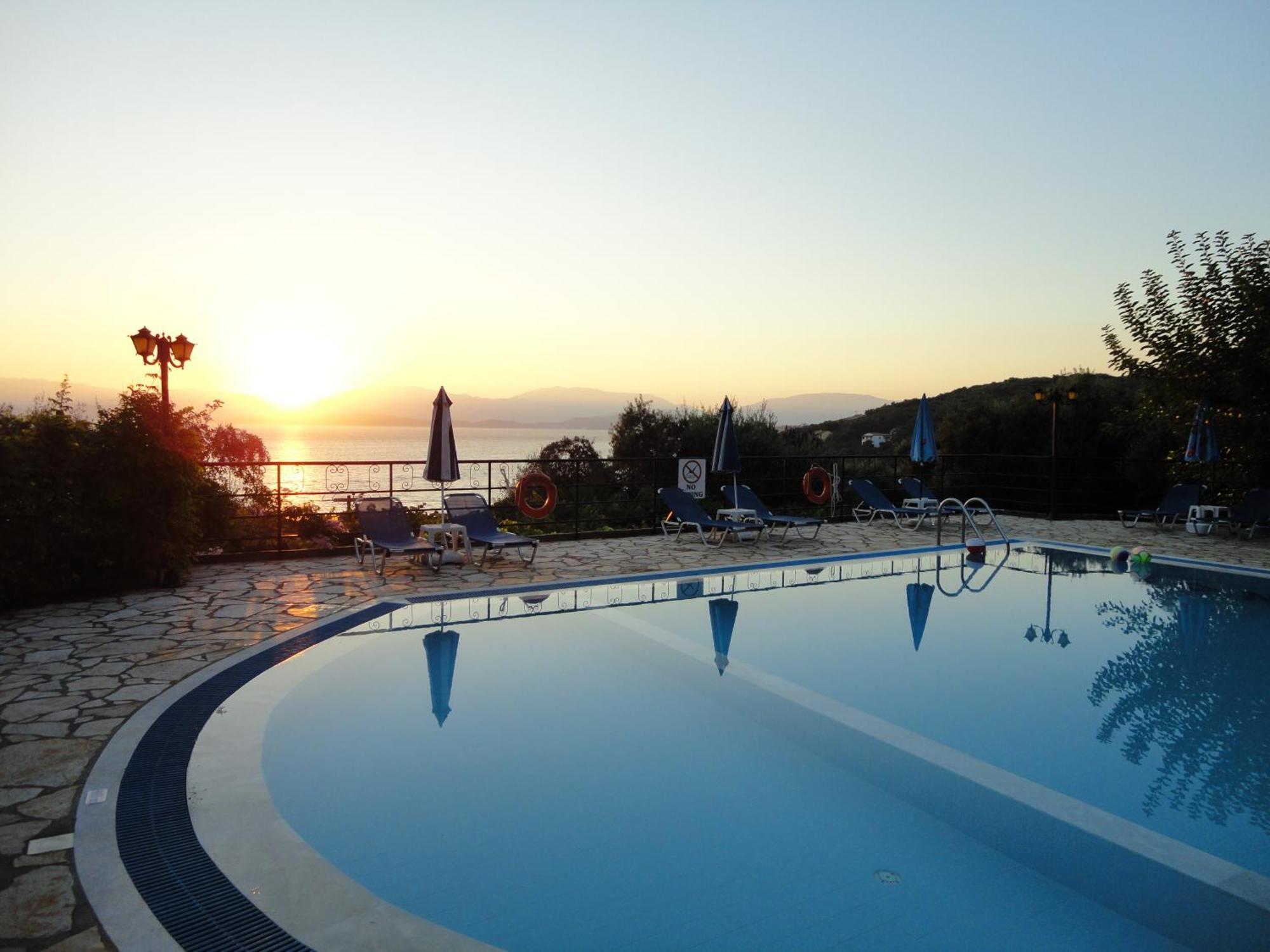 Dionysos Apartments Apraos 外观 照片
