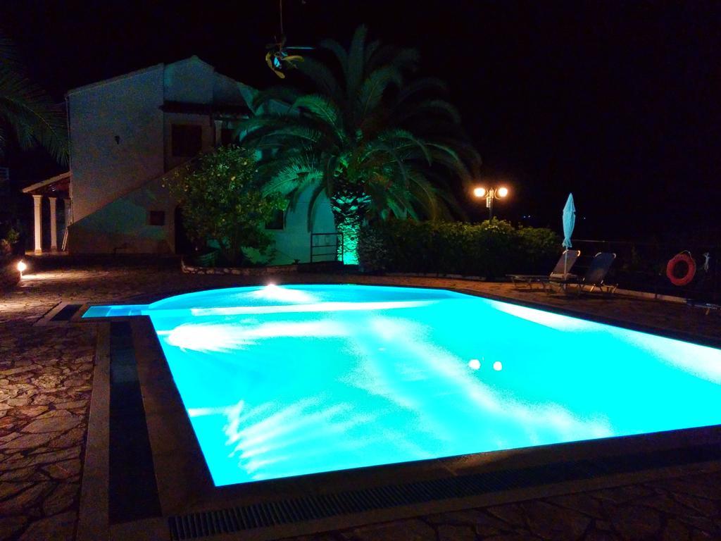 Dionysos Apartments Apraos 客房 照片