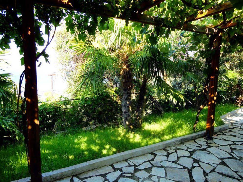 Dionysos Apartments Apraos 外观 照片